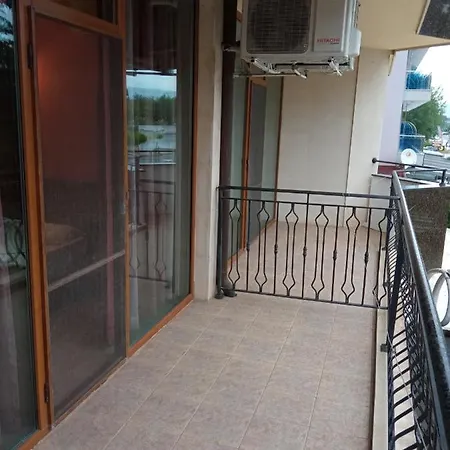 Отель Family Black Sea Солнечный берег