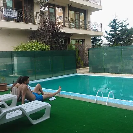 Отель Family Black Sea Солнечный берег