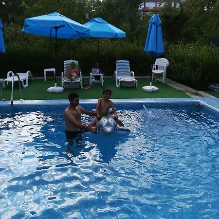 Family Black Sea Отель Солнечный берег
